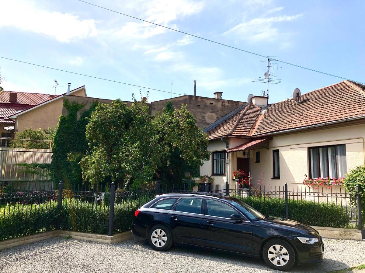 Apartment Provence Užhorod Esterno foto